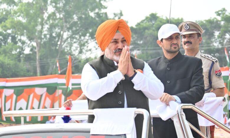 IPRM Chetan Singh Jouramajra hoists National Flag in Mansa